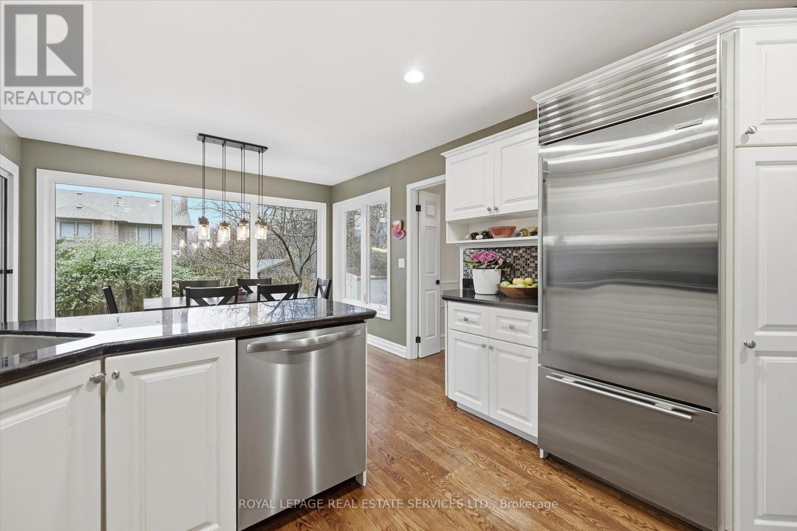 1100 Oakery Woods Place, Oakville, Ontario  L6M 2C1 - Photo 13 - W12915012