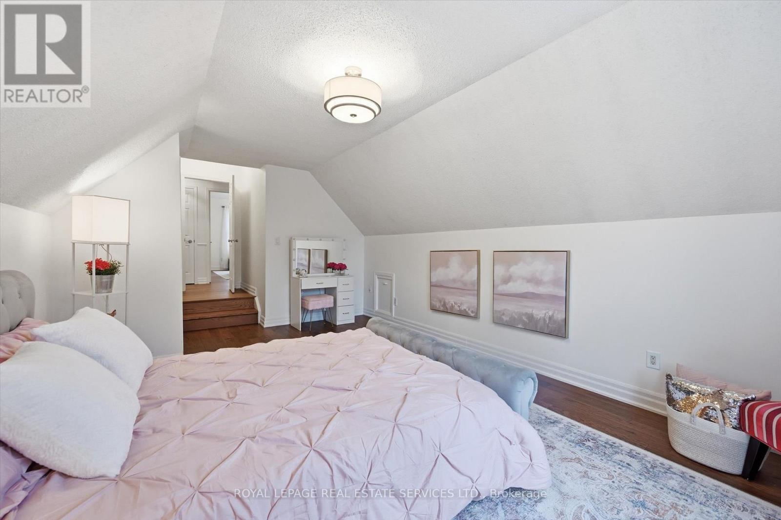 1100 Oakery Woods Place, Oakville, Ontario  L6M 2C1 - Photo 33 - W12915012