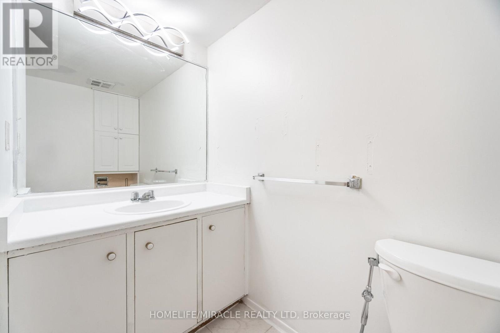 208 - 236 Albion Road, Toronto, Ontario M9W 6A6 - Photo 20 - W12915036