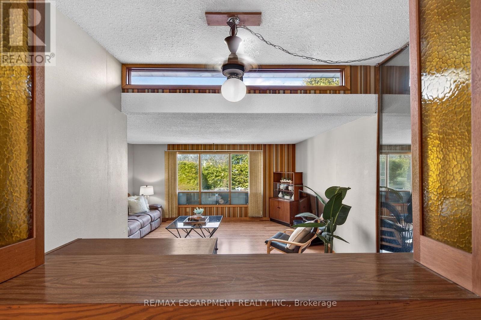 257 Queensdale Avenue E, Hamilton, Ontario  L9A 1L3 - Photo 14 - X12914908