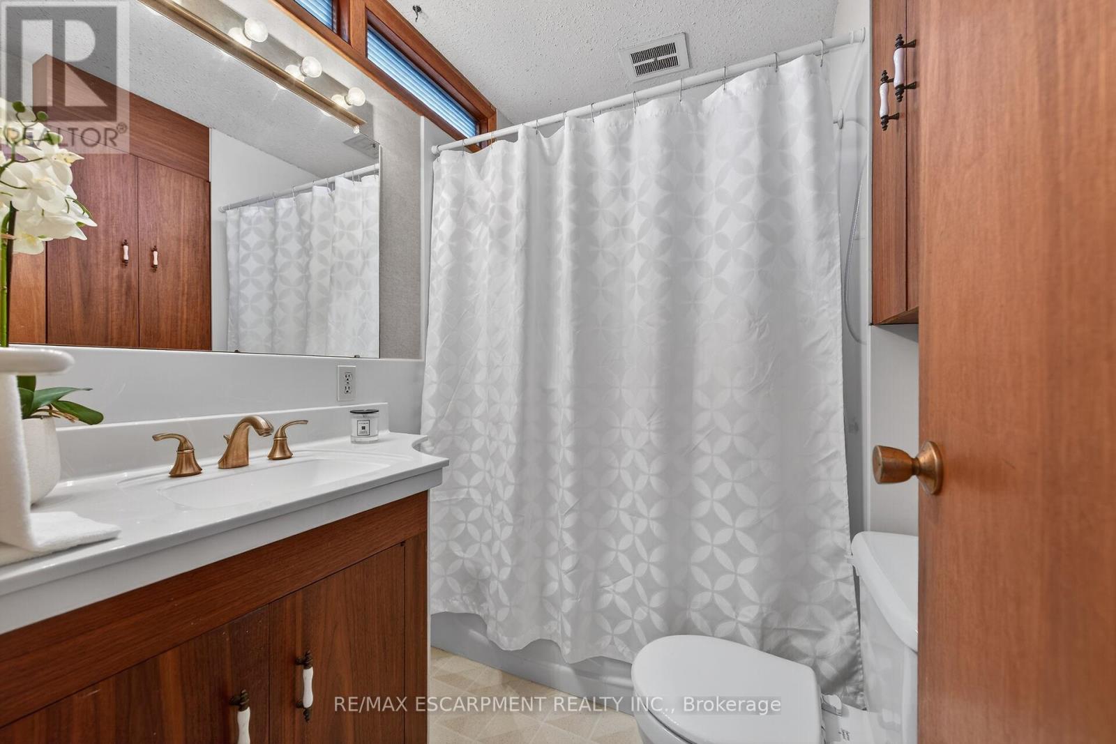 257 Queensdale Avenue E, Hamilton, Ontario  L9A 1L3 - Photo 21 - X12914908