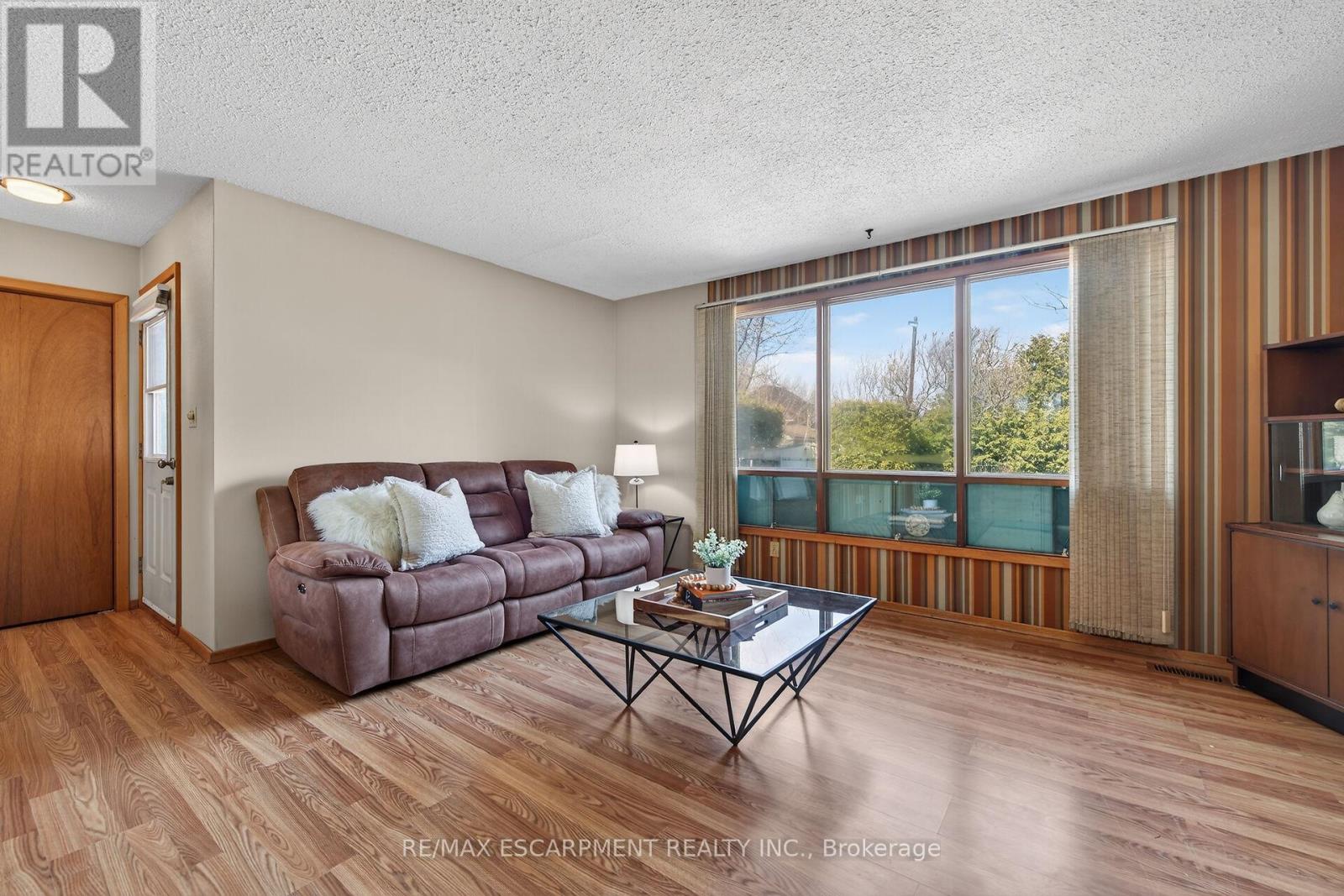 257 Queensdale Avenue E, Hamilton, Ontario  L9A 1L3 - Photo 23 - X12914908