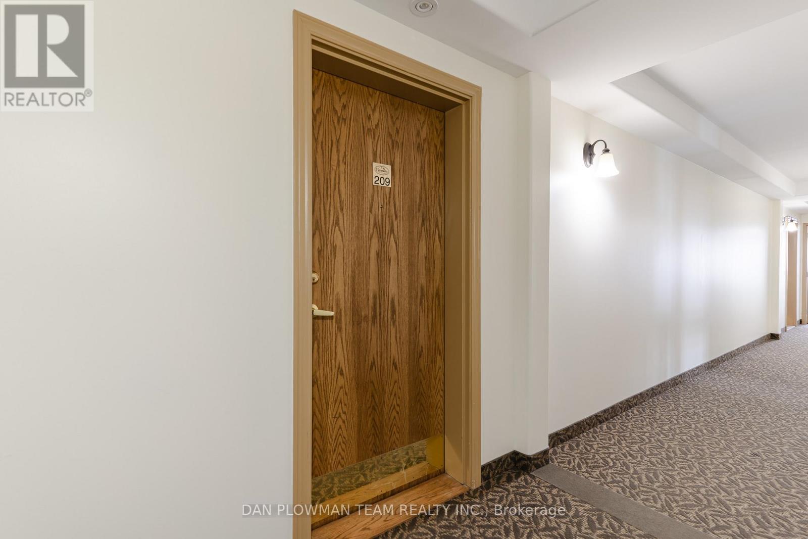 209 - 306 Spillsbury Drive, Peterborough, Ontario  K9K 0B5 - Photo 4 - X12914964