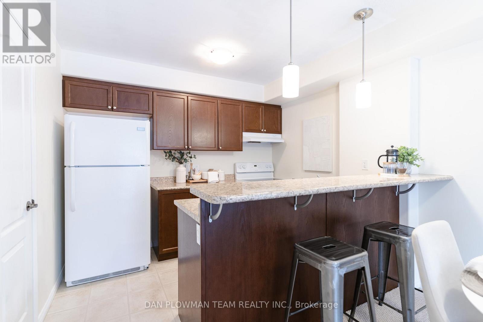 209 - 306 Spillsbury Drive, Peterborough, Ontario  K9K 0B5 - Photo 7 - X12914964