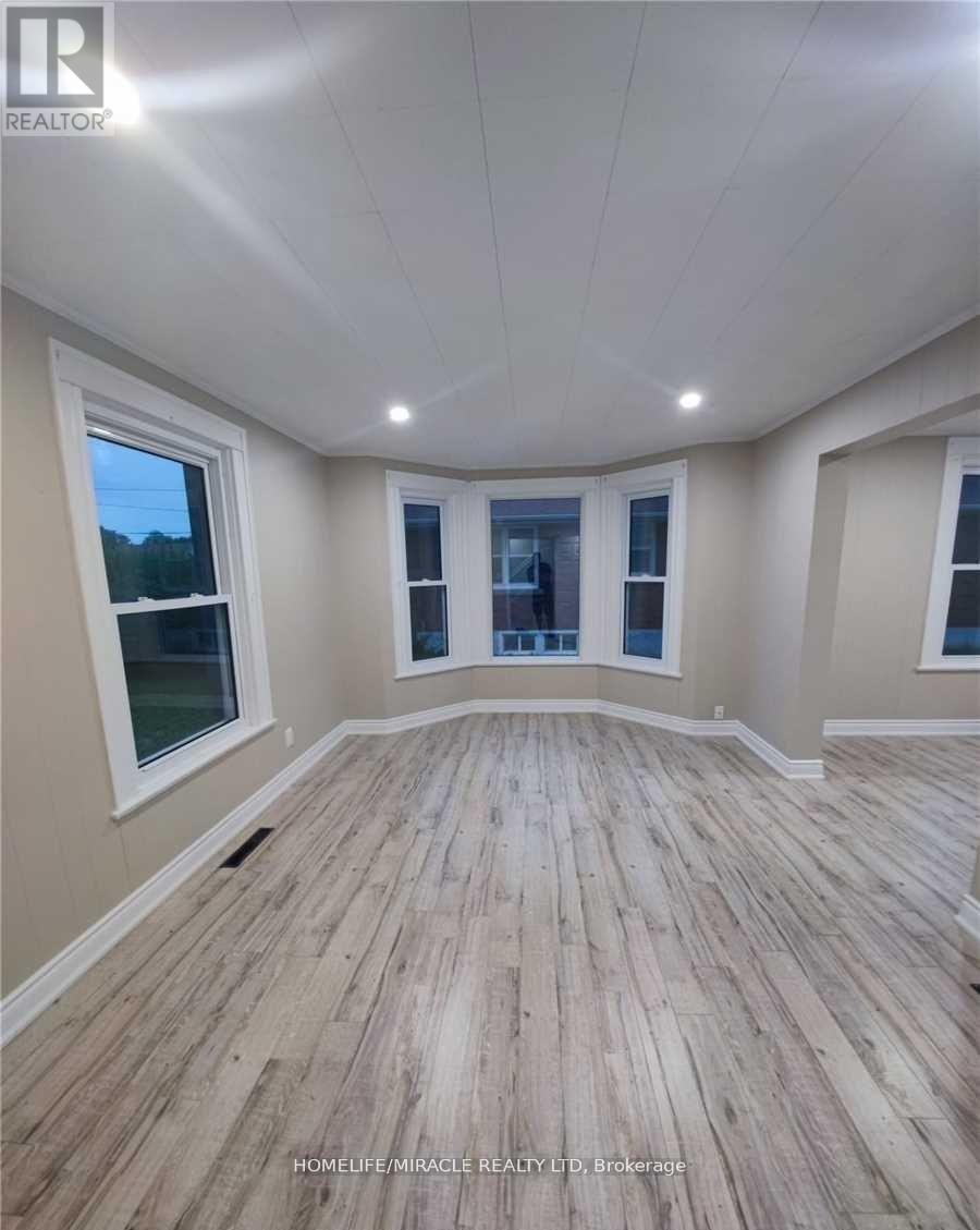 5967 Dixon Street, Niagara Falls (Dorchester), Ontario  L2G 2L2 - Photo 12 - X12914970