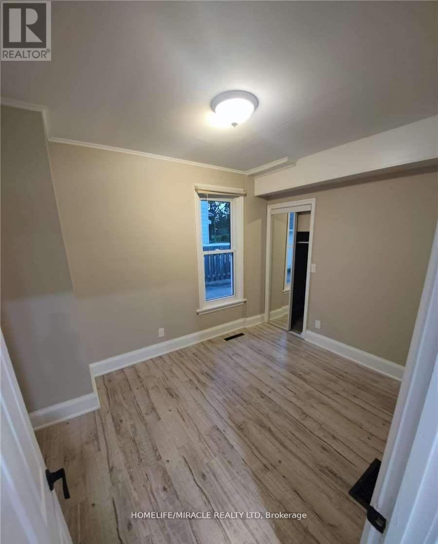 5967 Dixon Street, Niagara Falls (Dorchester), Ontario  L2G 2L2 - Photo 9 - X12914970