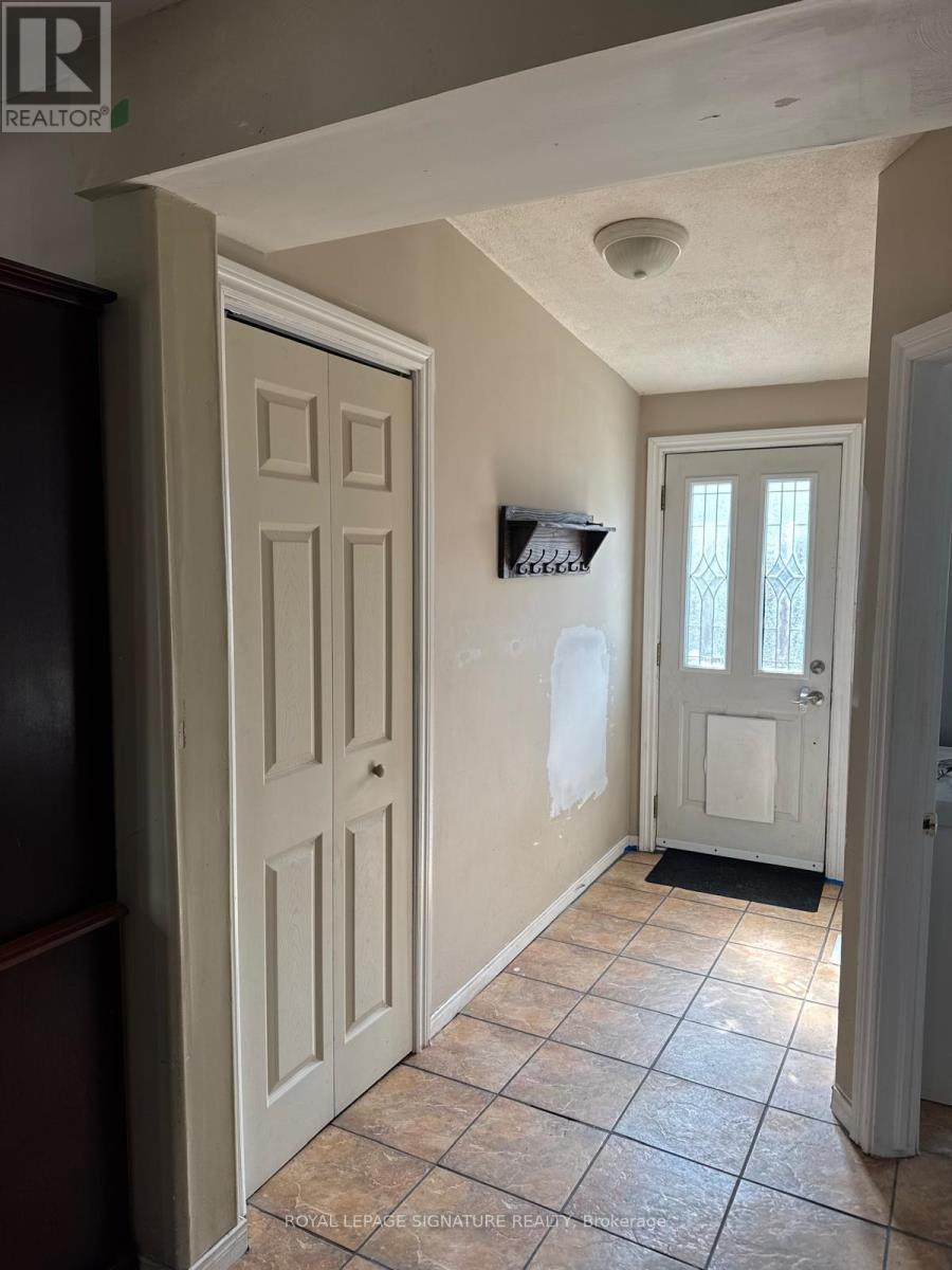 232 Grenfell Street, Hamilton, Ontario  L8H 3H9 - Photo 3 - X12830798