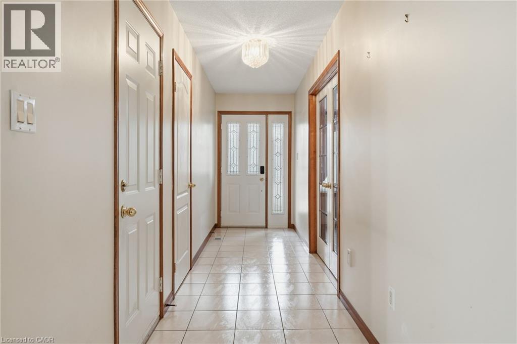 58 Byng Street, Hamilton, Ontario  L9B 2G1 - Photo 6 - 40813474