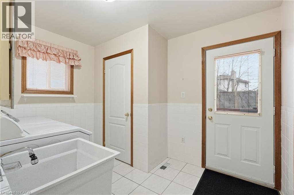 58 Byng Street, Hamilton, Ontario  L9B 2G1 - Photo 23 - 40813474