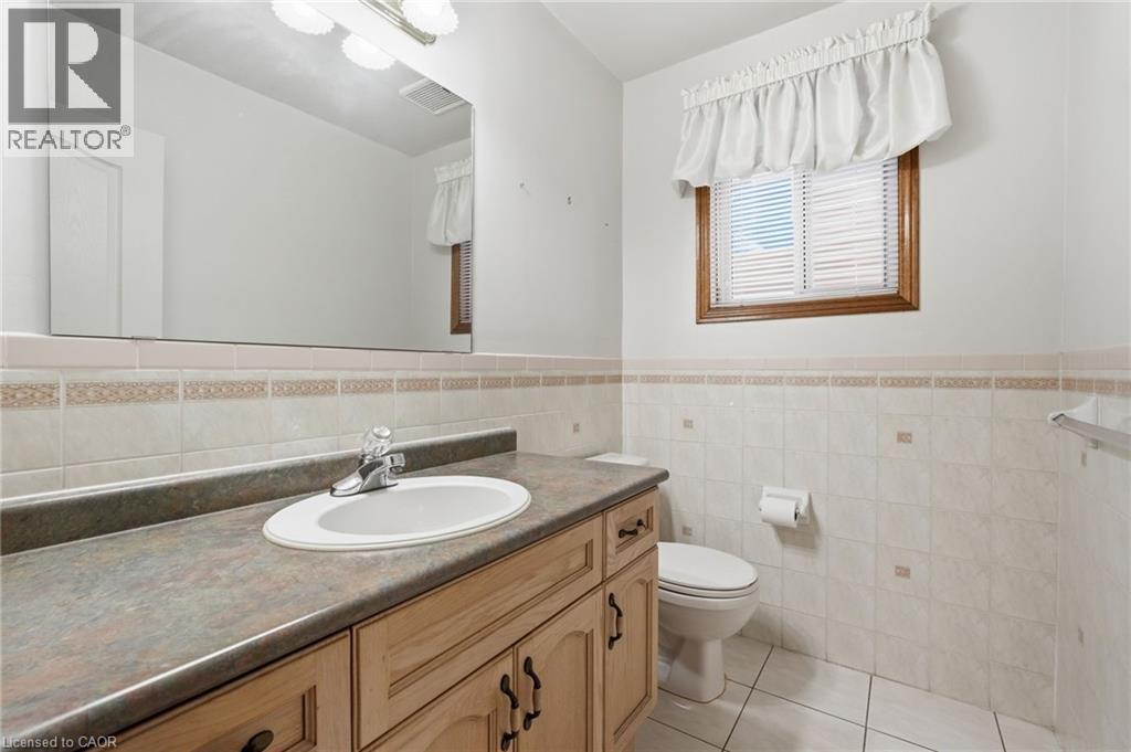 58 Byng Street, Hamilton, Ontario  L9B 2G1 - Photo 22 - 40813474