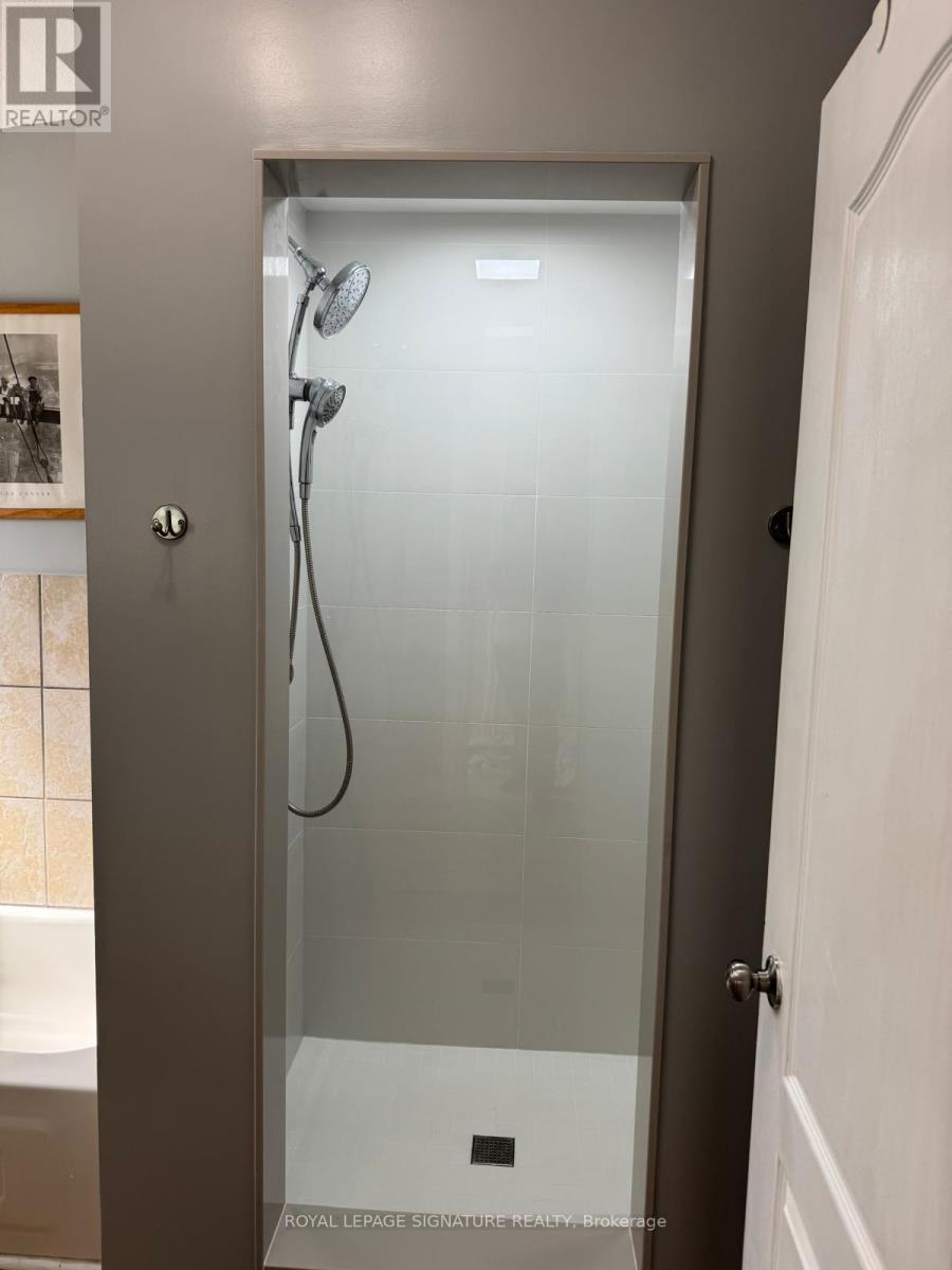 232 Grenfell Street, Hamilton, Ontario  L8H 3H9 - Photo 21 - X12830798