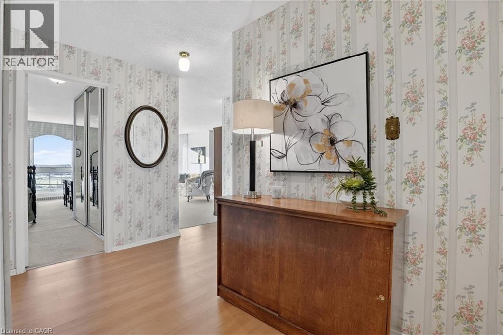 19 Woodlawn Road E Unit# 706, Guelph, Ontario  N1H 7B1 - Photo 4 - 40814218