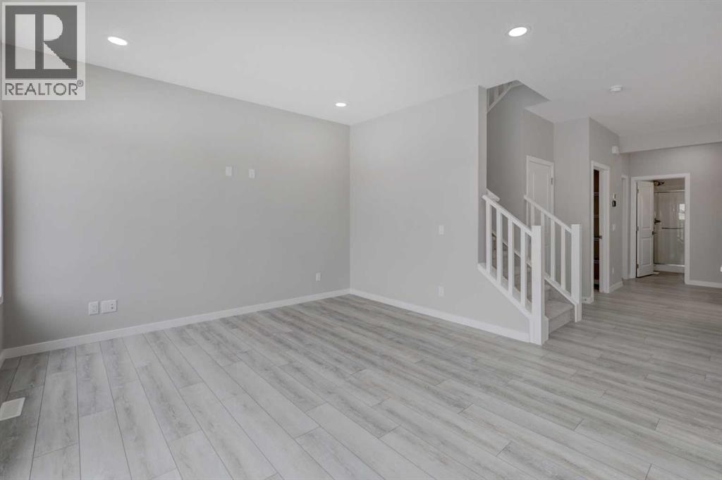 124 Carringvue Place NW, Calgary, Alberta  T3P 2G5 - Photo 8 - A2293009