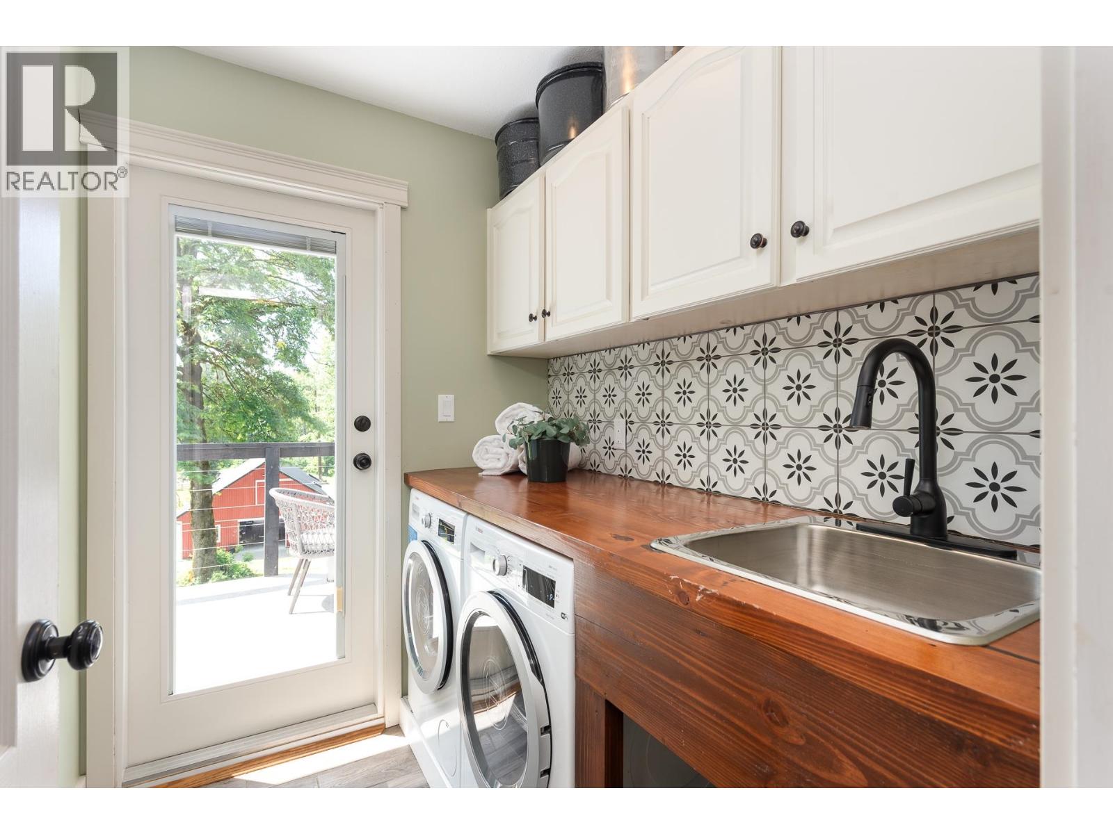 27454 110 Avenue, Maple Ridge, British Columbia  V2W 1P5 - Photo 15 - R3086976