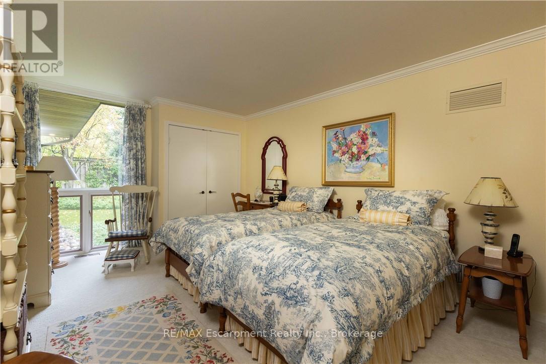 1168 Carey Road, Oakville, Ontario  L6J 2E4 - Photo 22 - W12785298