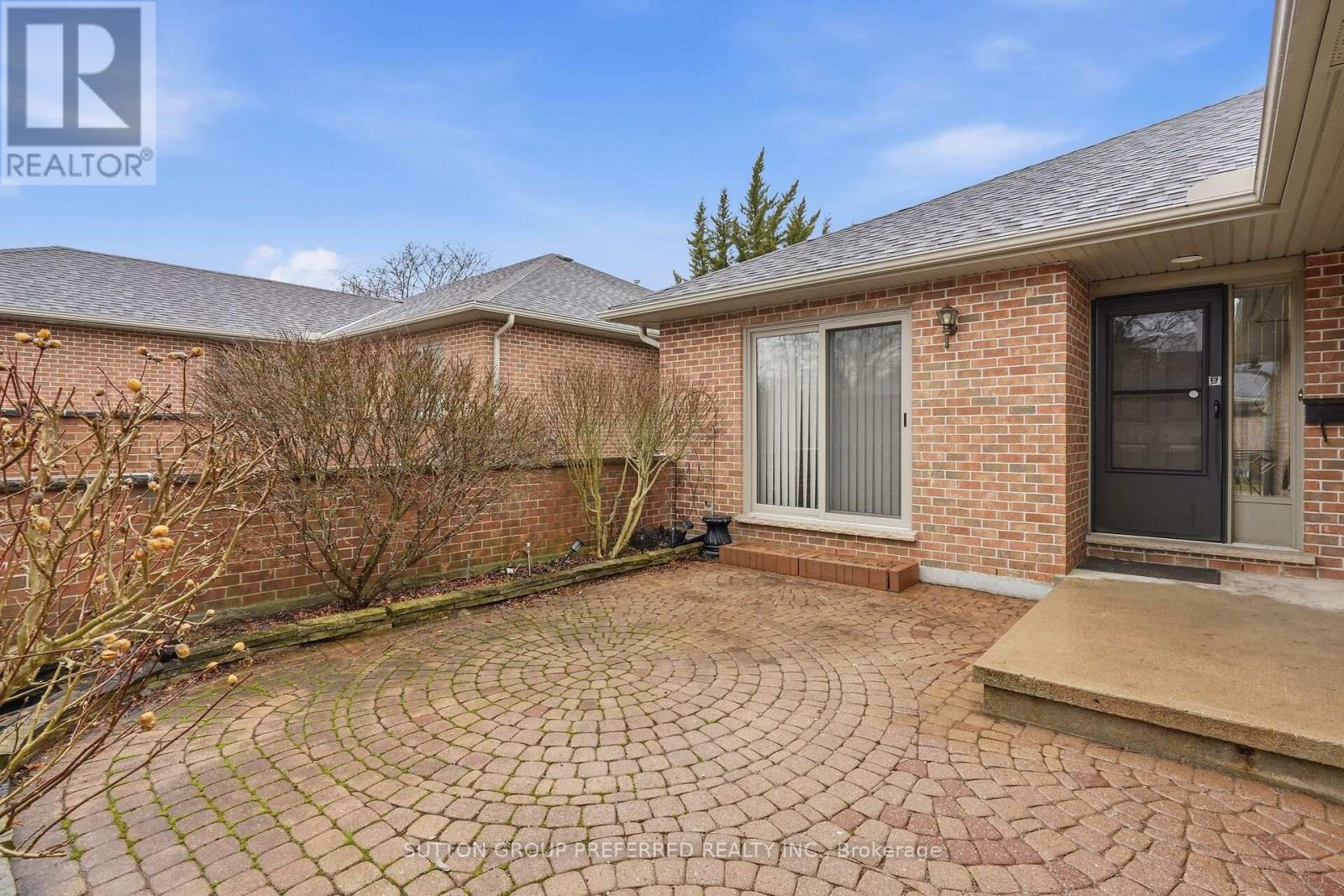 39 - 5 Cadeau Terrace, London South, Ontario  N6K 4H9 - Photo 6 - X12915100