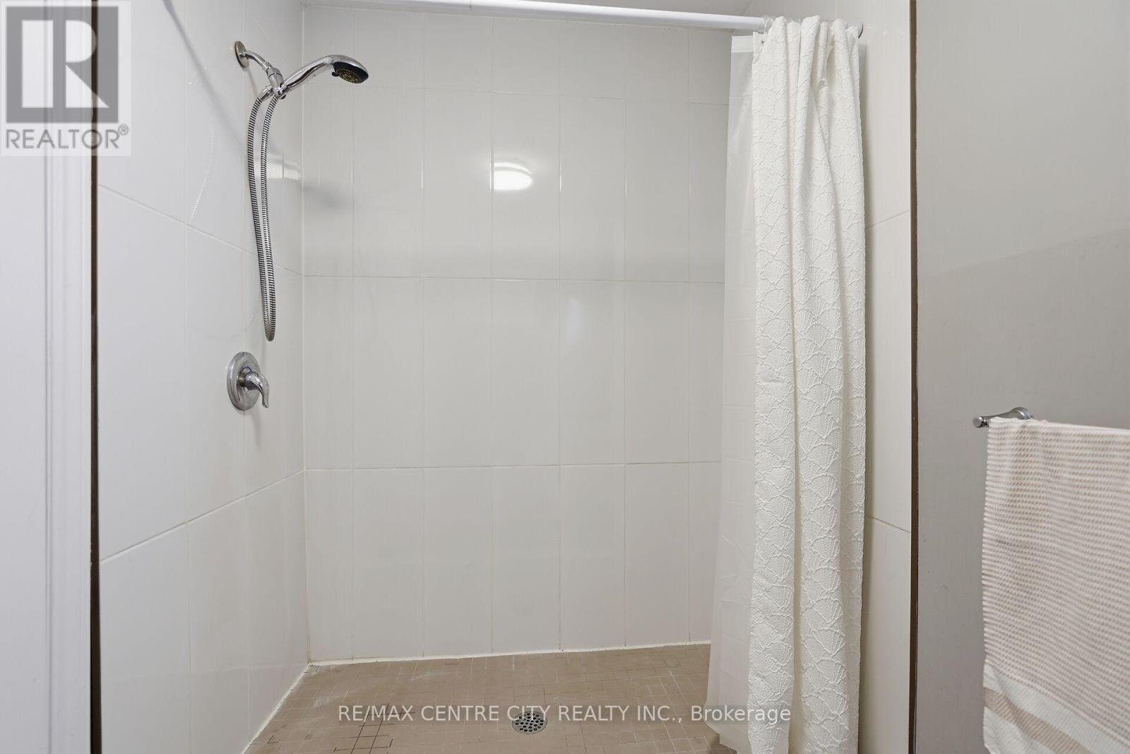 44 - 159 Deveron Crescent, London South, Ontario  N5Z 4J7 - Photo 32 - X12915276