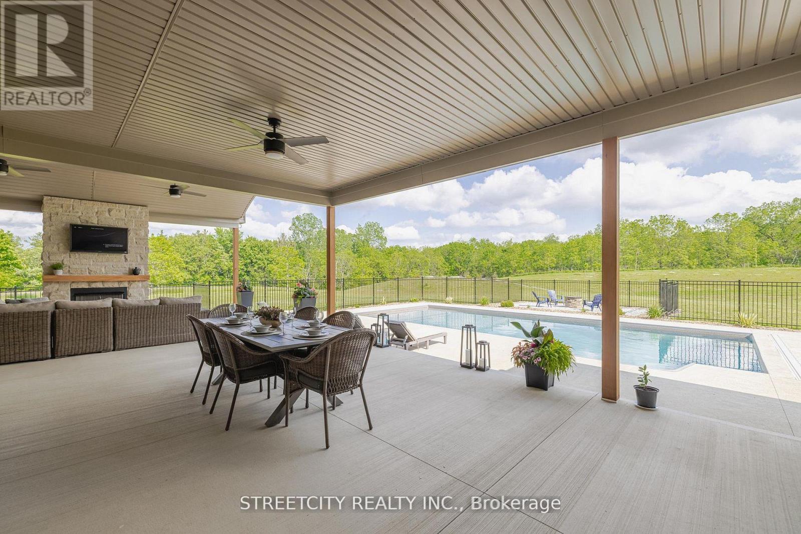 20724 Denfield Road, London North, Ontario  N6H 5L2 - Photo 34 - X12915290