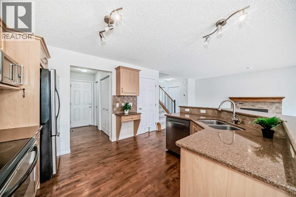 273 Everridge Way Sw, Calgary, Alberta  T2Y 4X4 - Photo 5 - A2294179