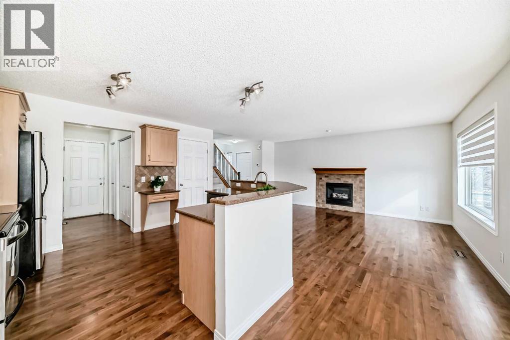 273 Everridge Way Sw, Calgary, Alberta  T2Y 4X4 - Photo 4 - A2294179