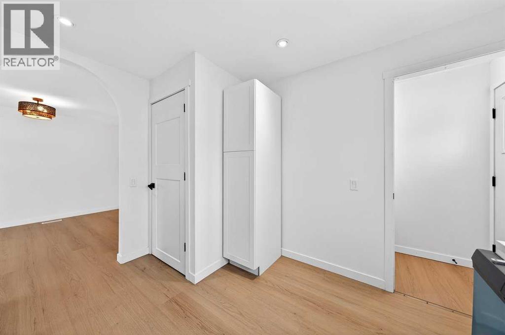 14 Aberdare Crescent Ne, Calgary, Alberta  T2A 6V6 - Photo 14 - A2294881