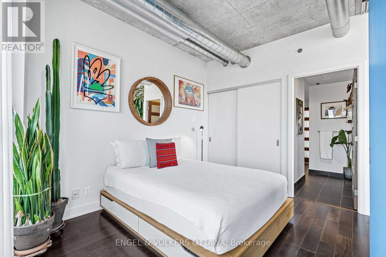 603 - 360 Mcleod Street, Ottawa, Ontario  K2P 1A9 - Photo 11 - X12915112