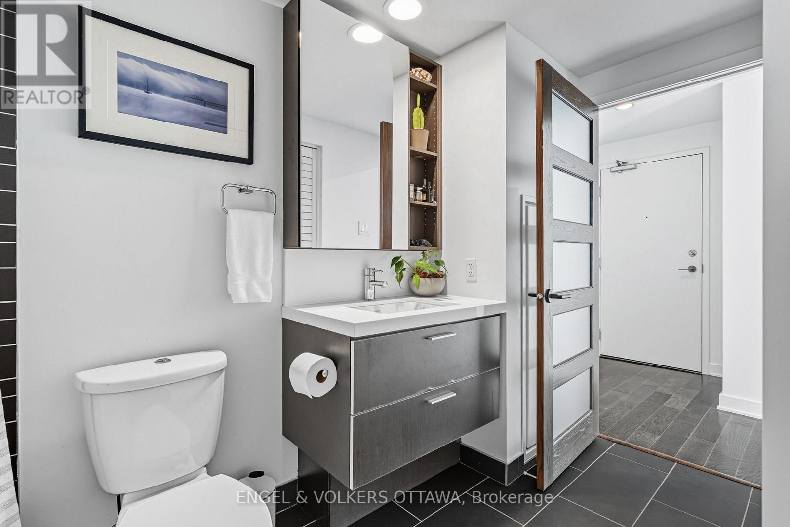 603 - 360 Mcleod Street, Ottawa, Ontario  K2P 1A9 - Photo 13 - X12915112