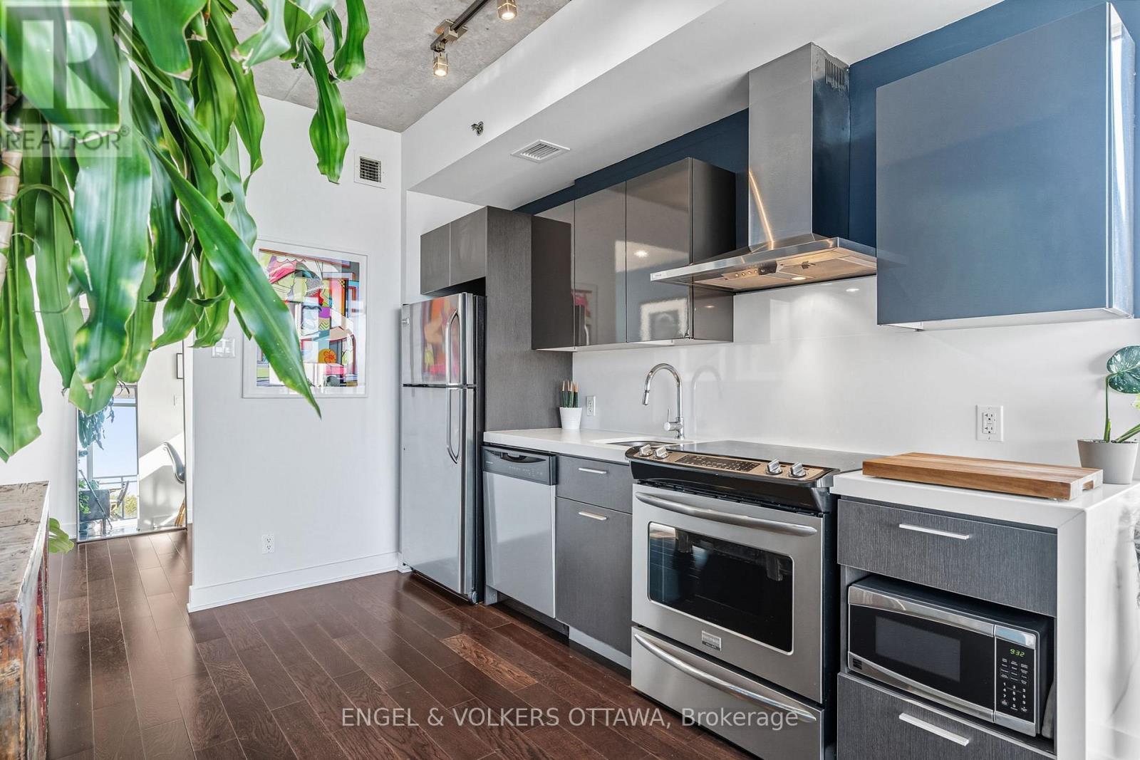 603 - 360 Mcleod Street, Ottawa, Ontario  K2P 1A9 - Photo 7 - X12915112