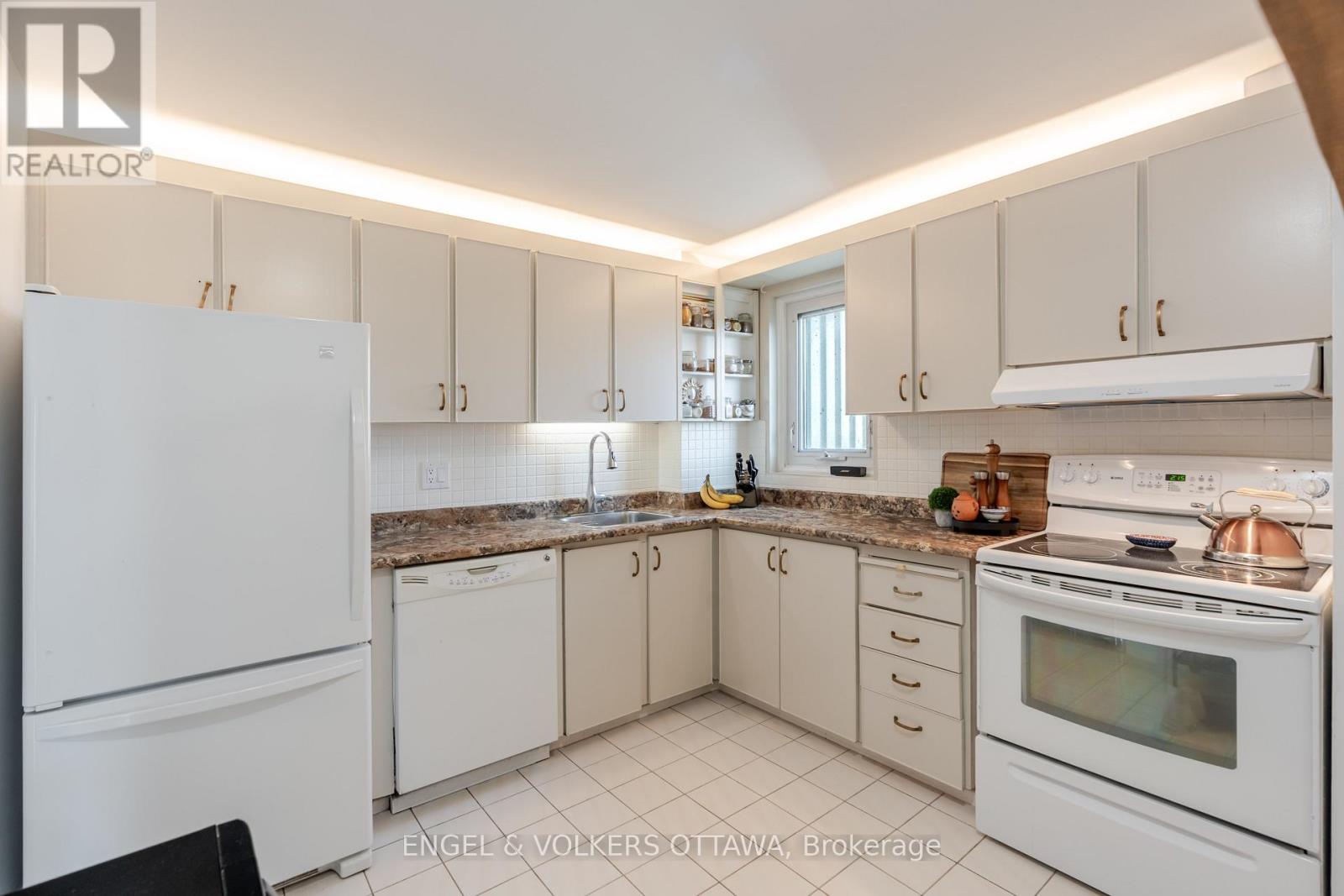 606 - 1171 Ambleside Drive, Ottawa, Ontario  K2B 8E1 - Photo 24 - X12915156