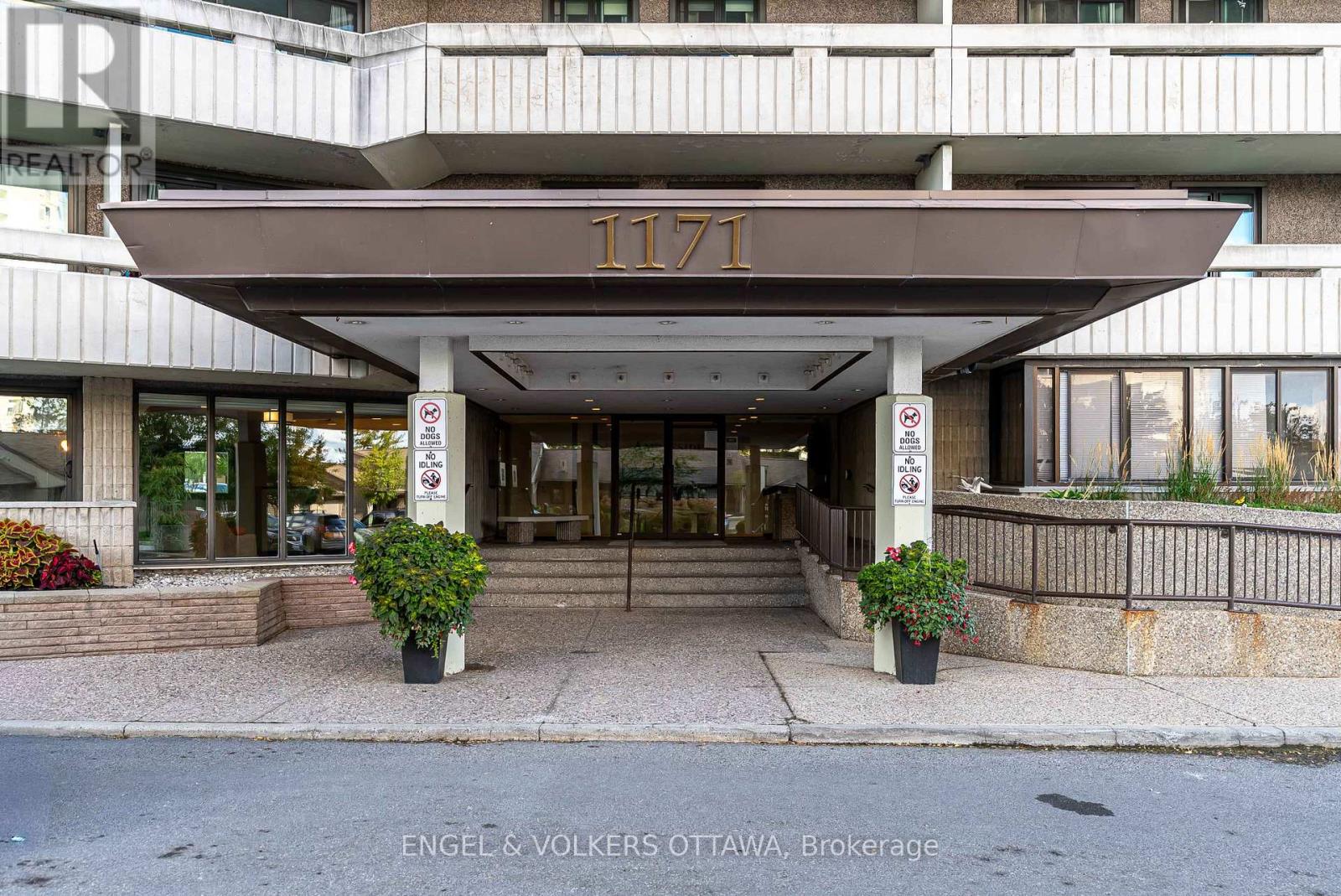 606 - 1171 Ambleside Drive, Ottawa, Ontario  K2B 8E1 - Photo 4 - X12915156