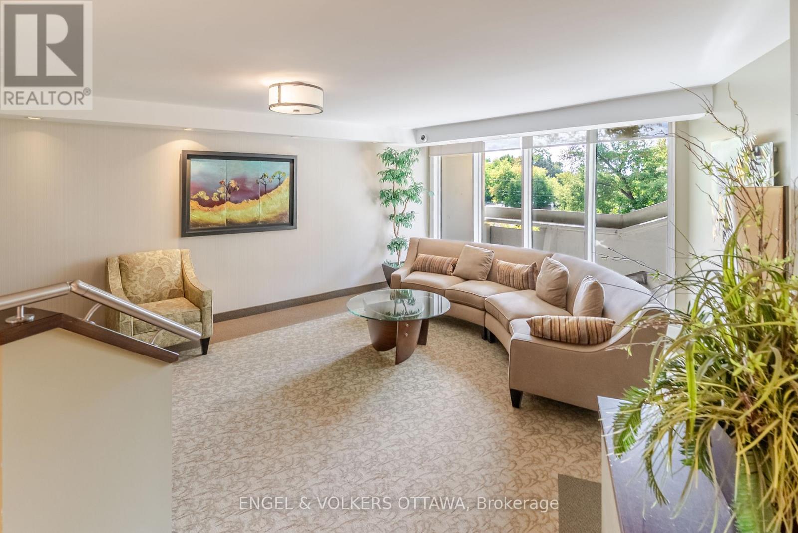 606 - 1171 Ambleside Drive, Ottawa, Ontario  K2B 8E1 - Photo 5 - X12915156