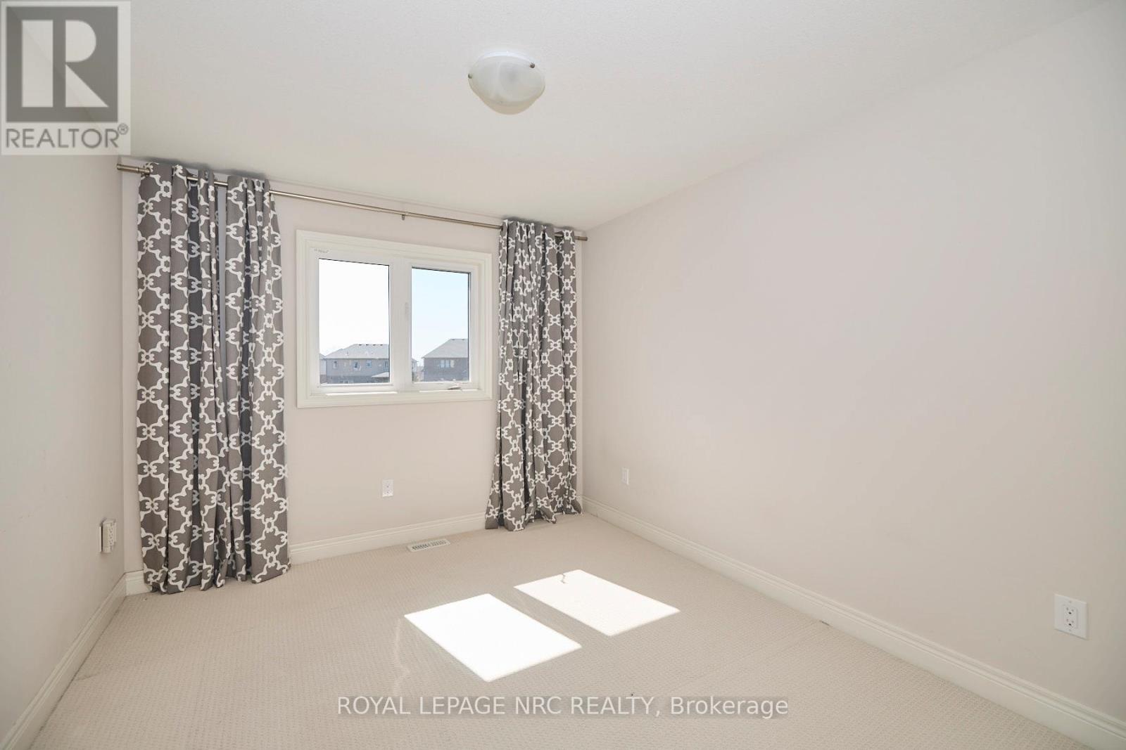 9324 Madison Crescent, Niagara Falls, Ontario  L2H 0M3 - Photo 31 - X12915124