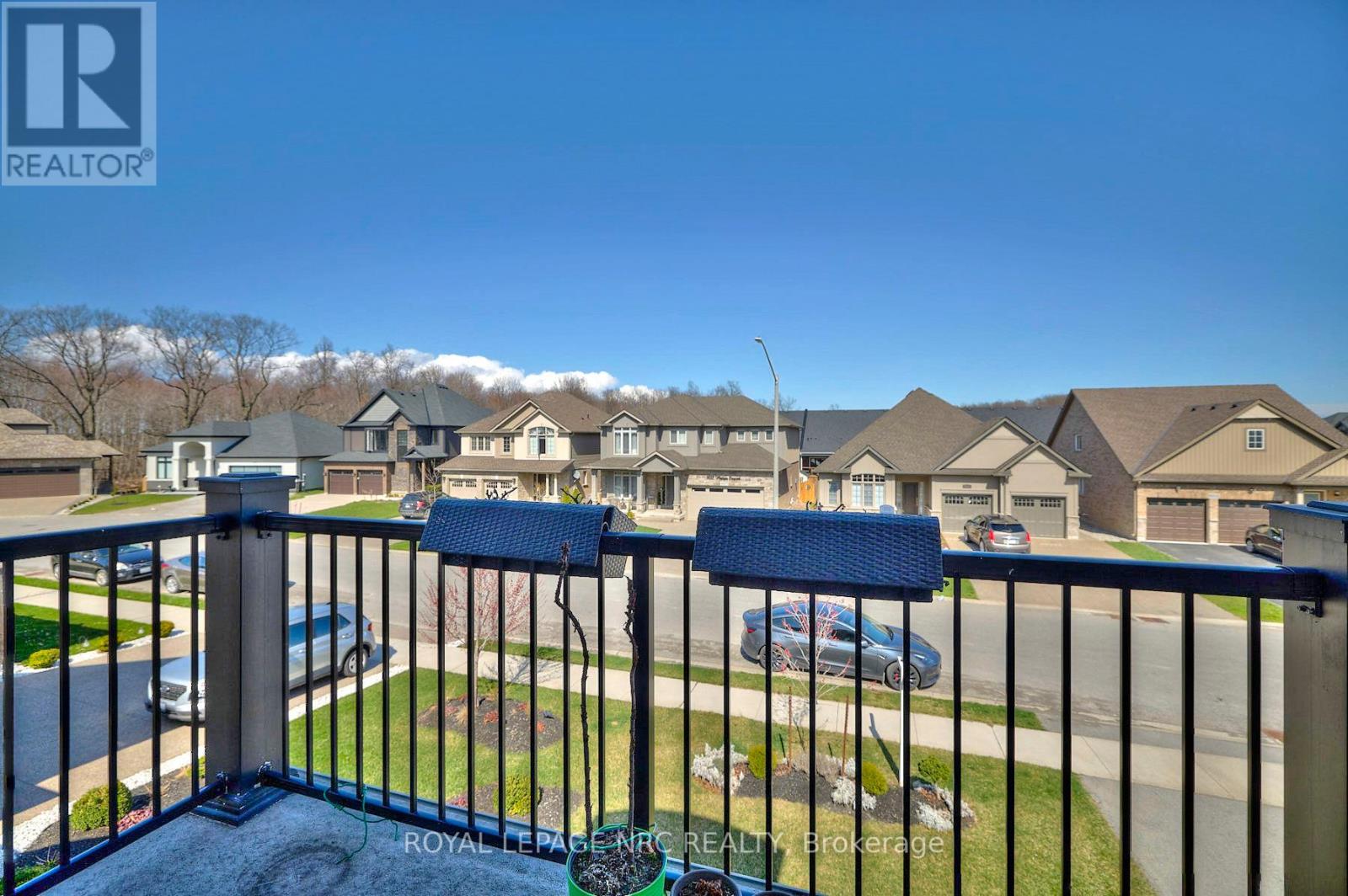 9324 Madison Crescent, Niagara Falls, Ontario  L2H 0M3 - Photo 37 - X12915124