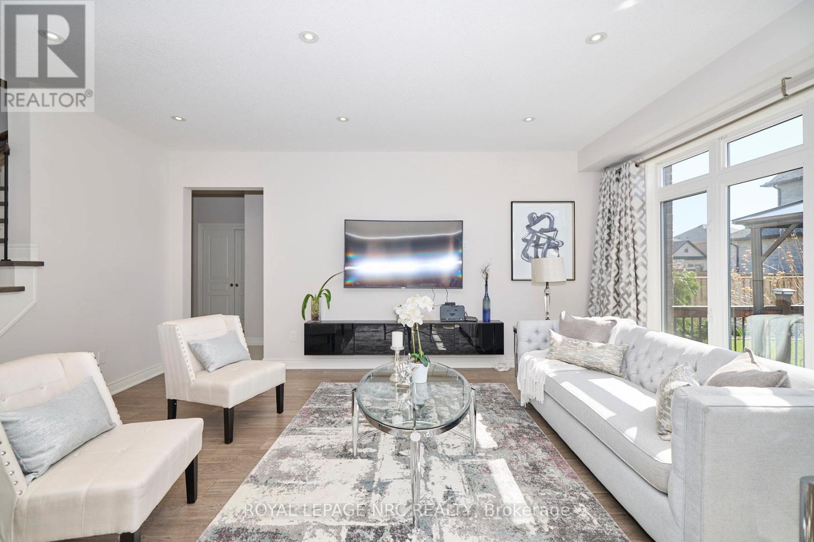 9324 Madison Crescent, Niagara Falls, Ontario  L2H 0M3 - Photo 16 - X12915190