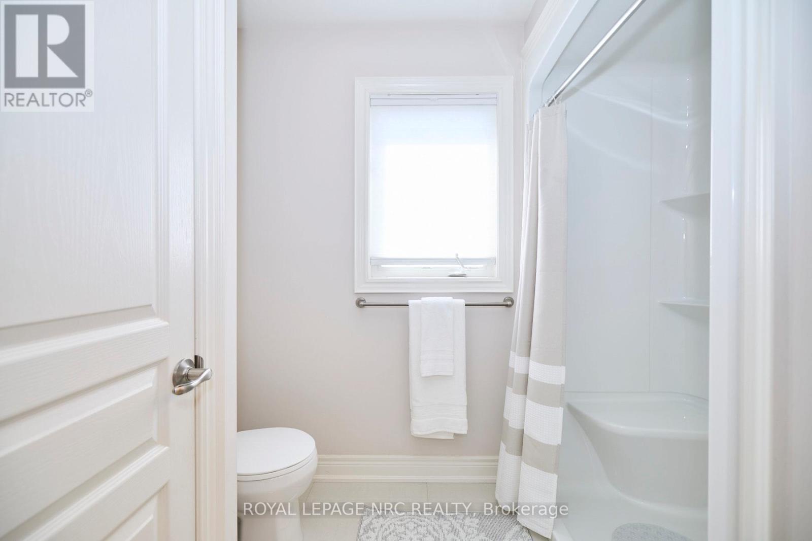 9324 Madison Crescent, Niagara Falls, Ontario  L2H 0M3 - Photo 29 - X12915190