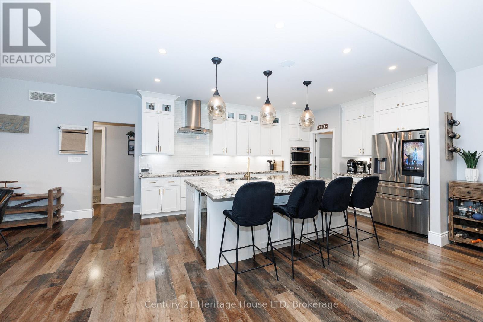 856 Lorraine Road, Port Colborne, Ontario  L3K 5V5 - Photo 11 - X12915330