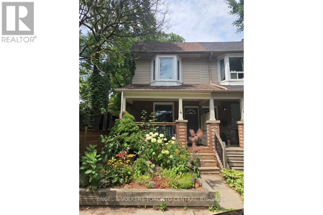 4 FELSTEAD AVENUE, Toronto, Ontario