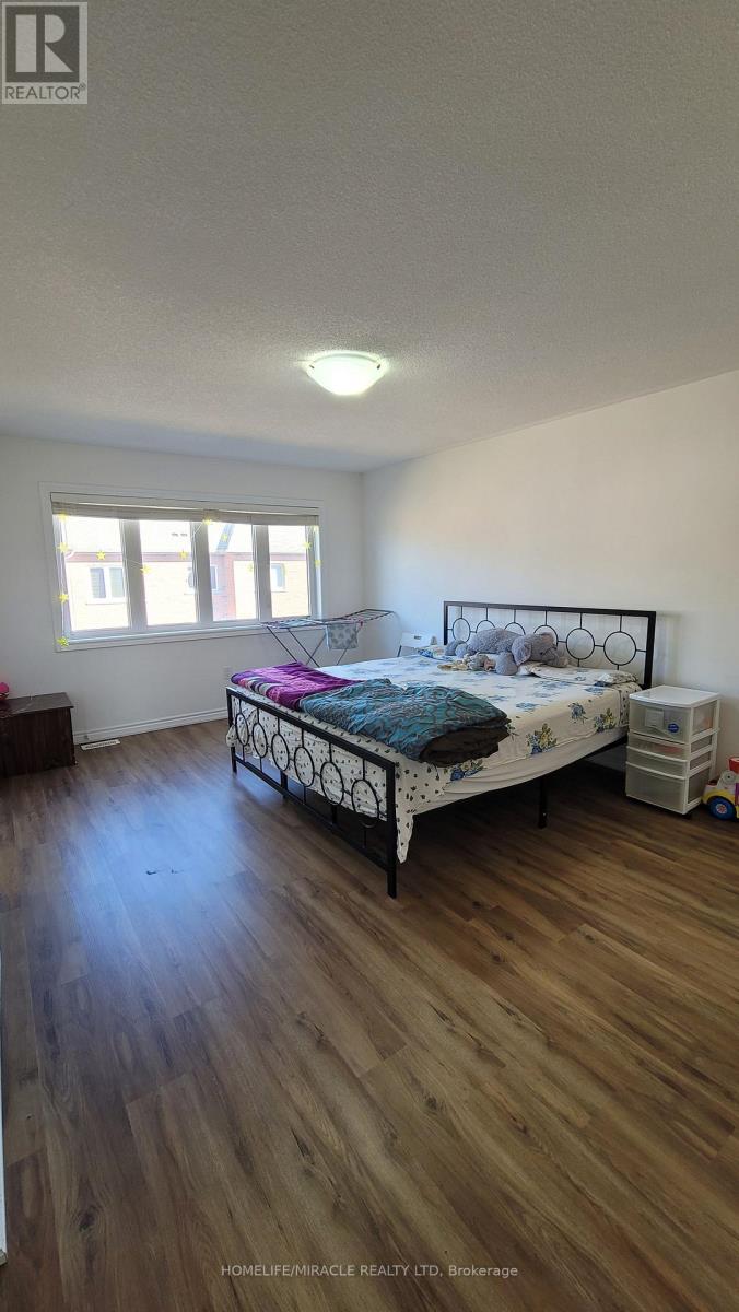 56 Dolobram Trail, Brampton, Ontario  L7A 4Y3 - Photo 12 - W12914438