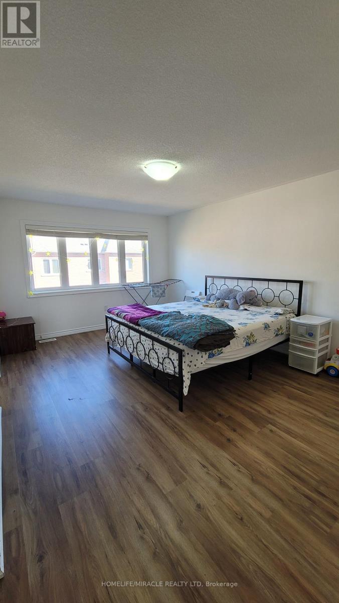 56 Dolobram Trail, Brampton, Ontario  L7A 4Y3 - Photo 11 - W12914438