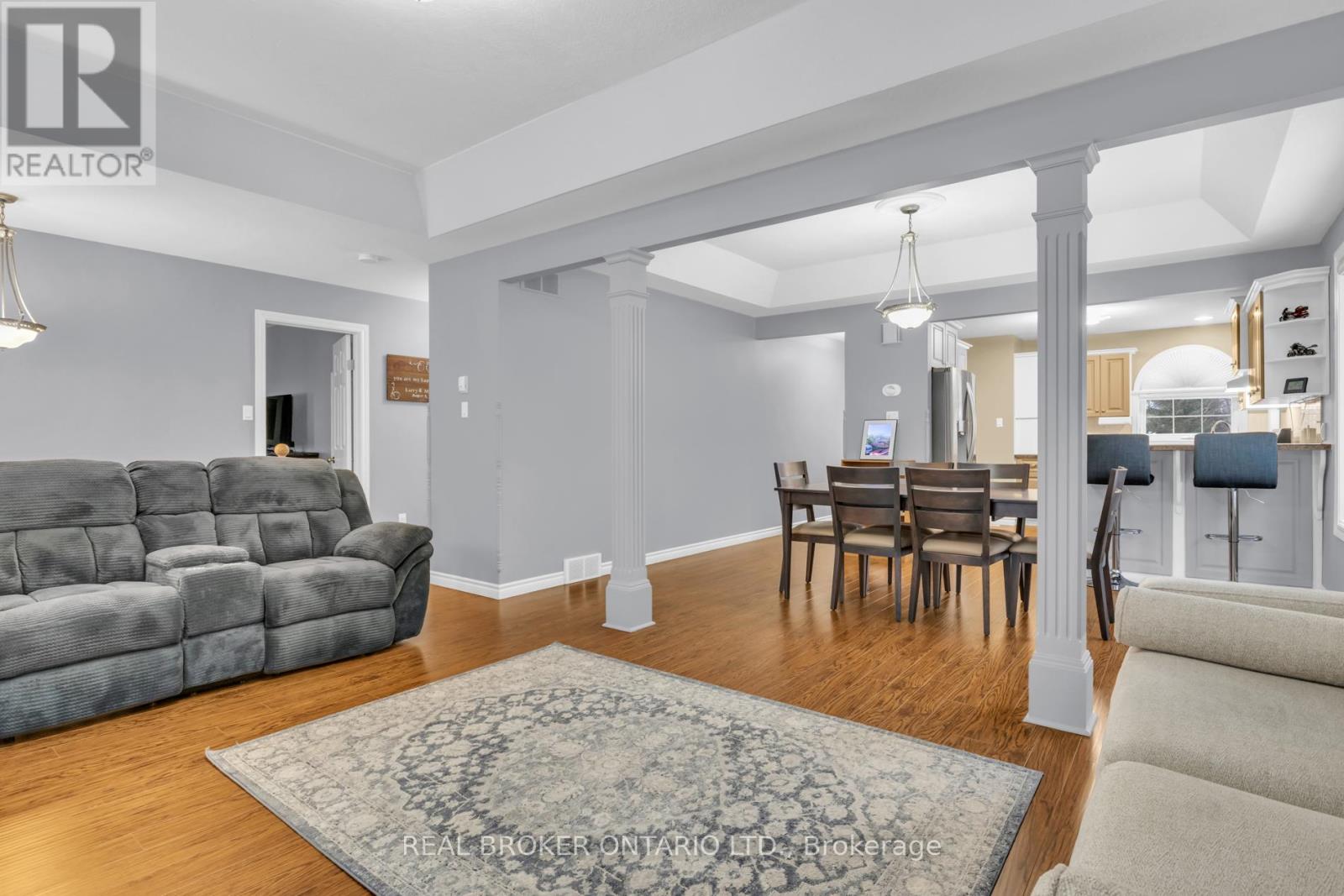 13 Burlwood Drive, Woolwich, Ontario  N3B 3L2 - Photo 7 - X12896784