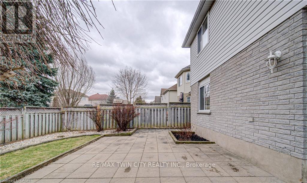 161 Farley Drive, Guelph, Ontario  N1L 1L7 - Photo 41 - X12911642