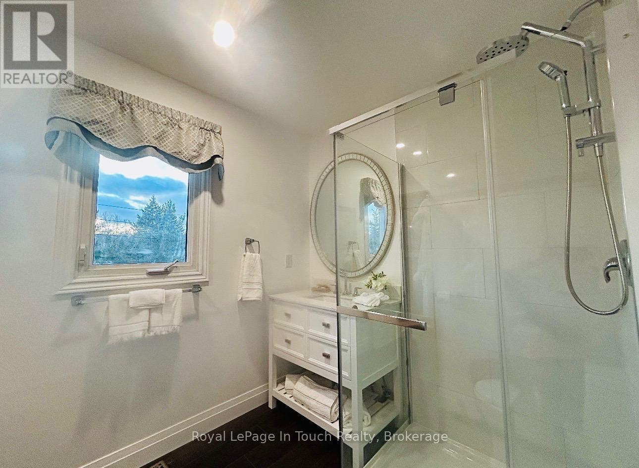 153 Ferndale Drive S, Barrie, Ontario  L4N 6X9 - Photo 24 - S12915308