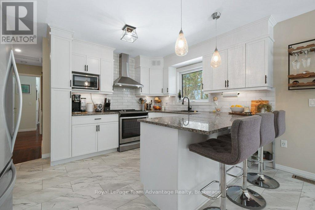 1 Big Sound Road, Mcdougall, Ontario  P0G 1G0 - Photo 13 - X12915128