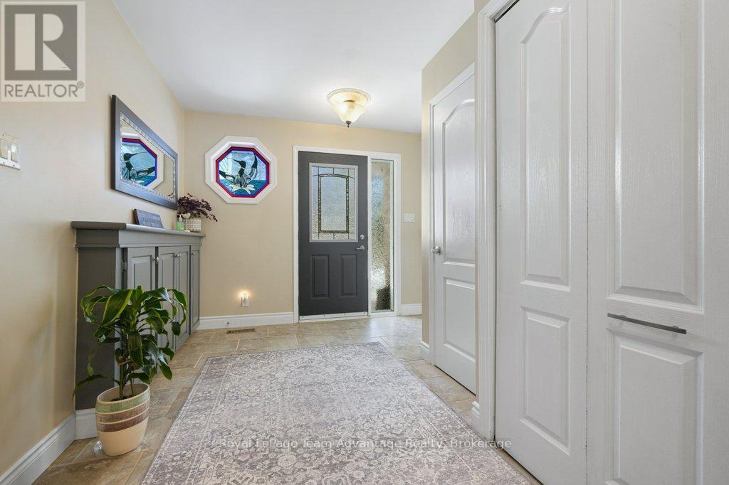 1 Big Sound Road, Mcdougall, Ontario  P0G 1G0 - Photo 4 - X12915128