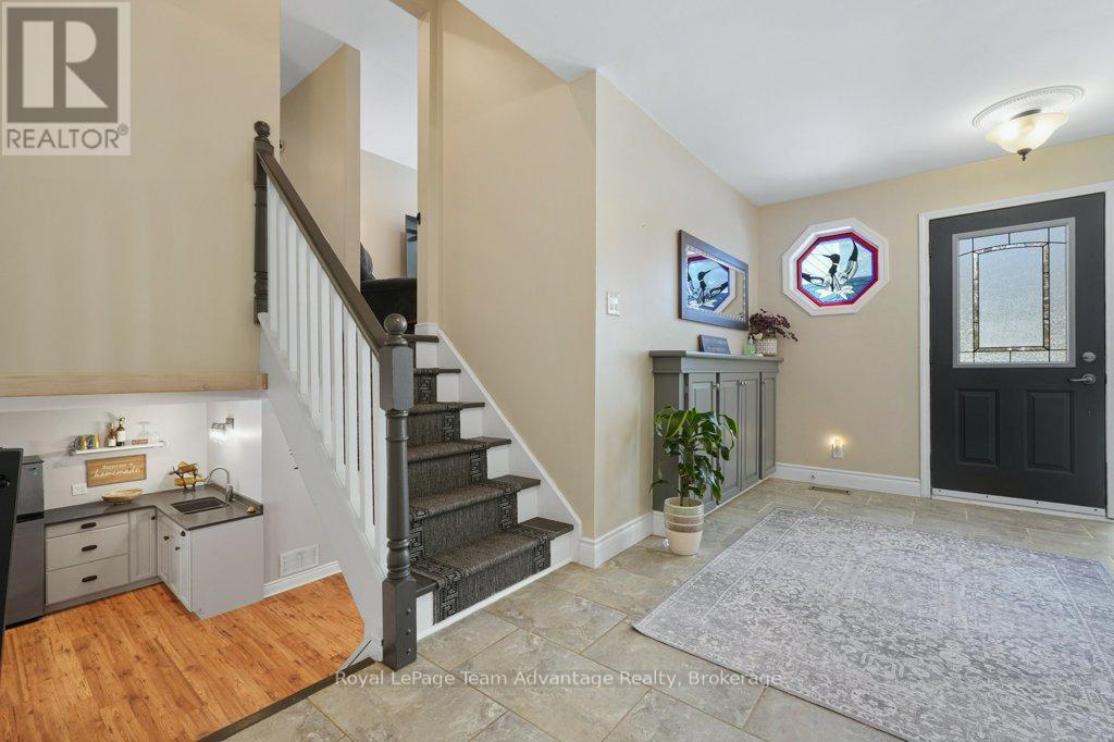 1 Big Sound Road, Mcdougall, Ontario  P0G 1G0 - Photo 6 - X12915128