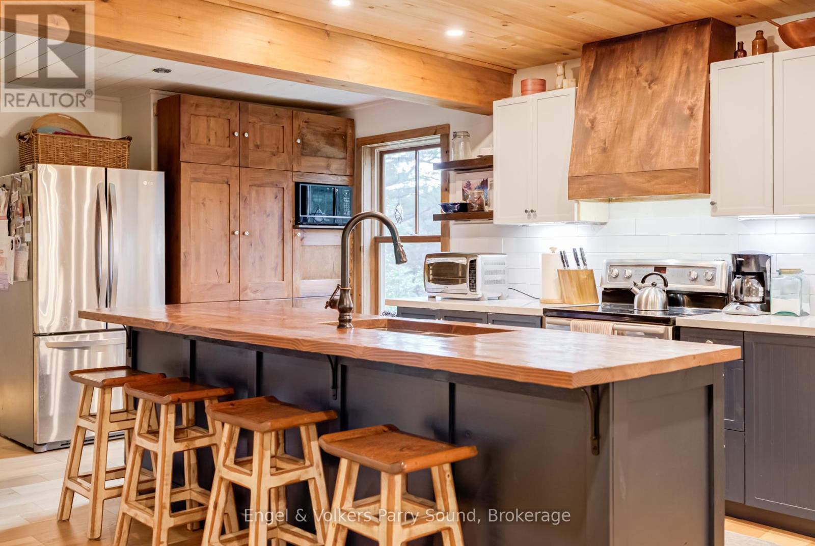 6 Little Beaver Boulevard, Seguin, Ontario  P2A 2W8 - Photo 13 - X12915188