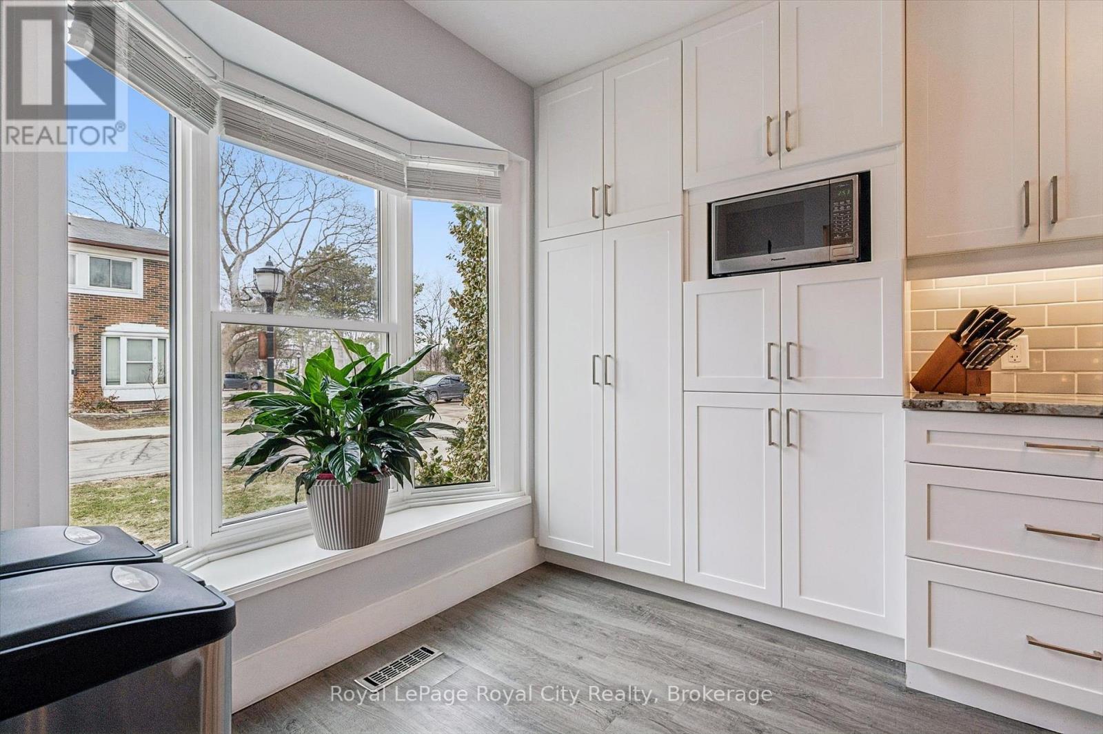 39 - 121 Bagot Street, Guelph, Ontario N1H 5T8 - Photo 18 - X12915260