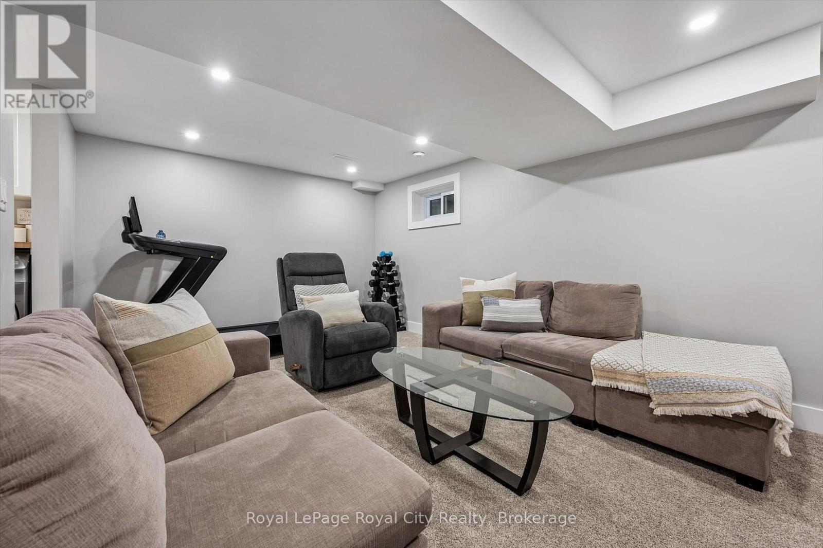 39 - 121 Bagot Street, Guelph, Ontario N1H 5T8 - Photo 31 - X12915260