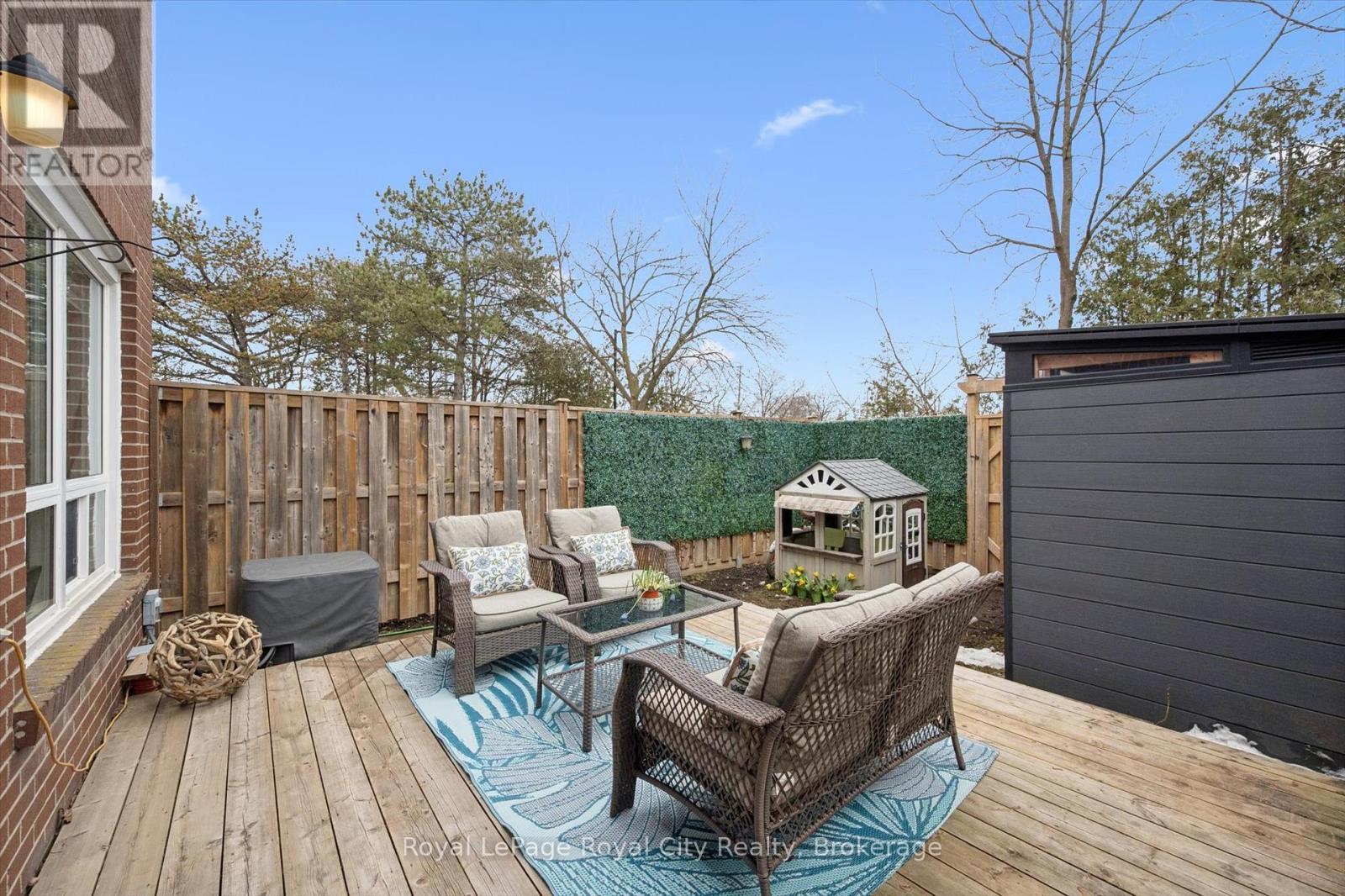 39 - 121 Bagot Street, Guelph, Ontario N1H 5T8 - Photo 35 - X12915260