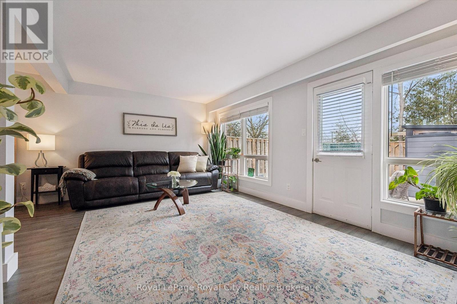 39 - 121 Bagot Street, Guelph, Ontario N1H 5T8 - Photo 7 - X12915260